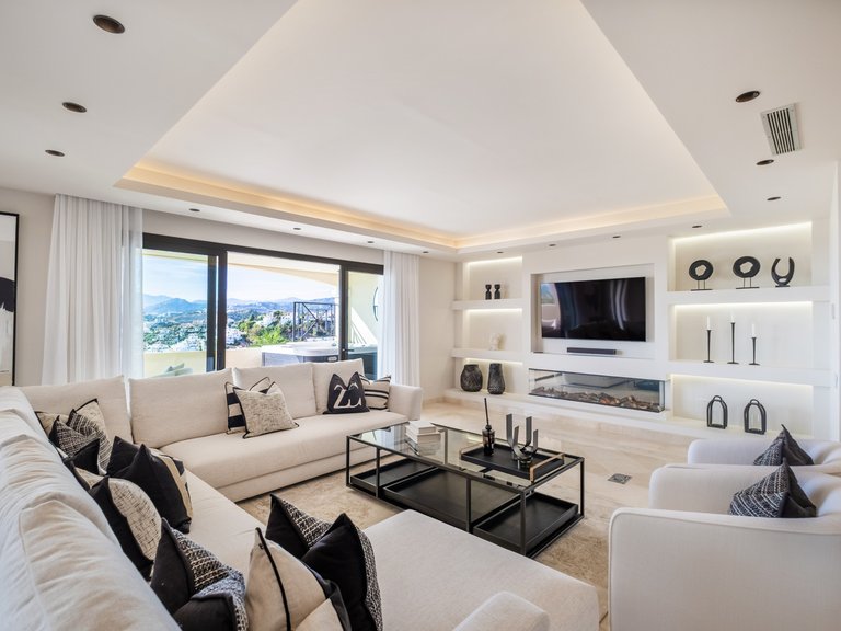 Penthouse for Sale in Marbella, Malaga 25