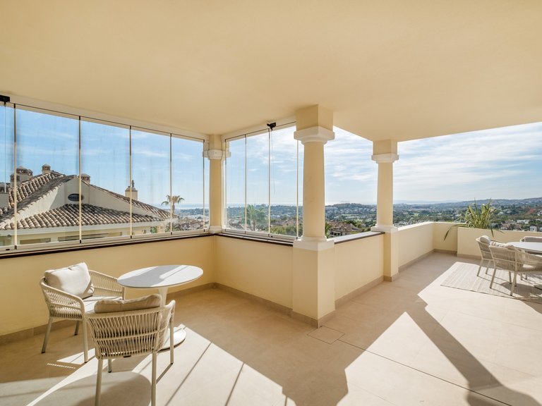 Penthouse for Sale in Marbella, Malaga 32