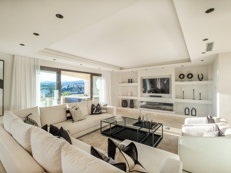 Penthouse for Sale in Marbella, Malaga 39