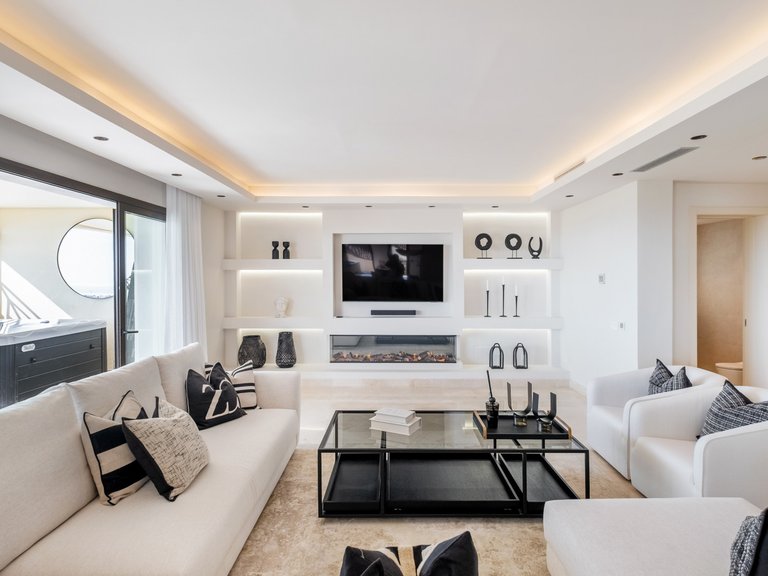 Penthouse for Sale in Marbella, Malaga 24