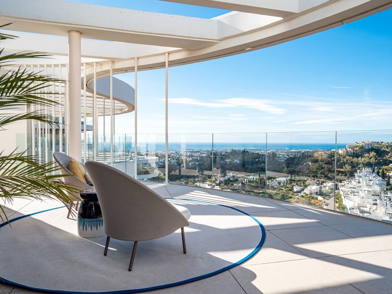 Penthouse for Sale in Benahavis, Malaga 1