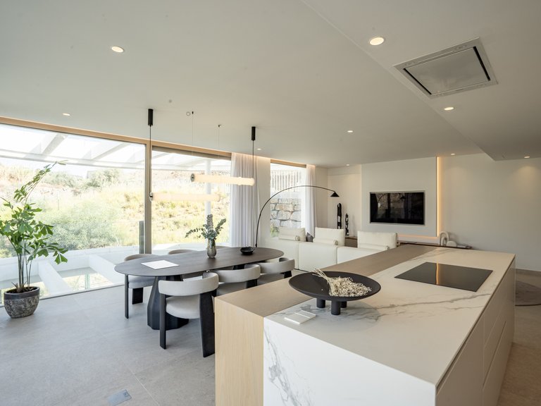 Penthouse for Sale in Benahavis, Malaga 27