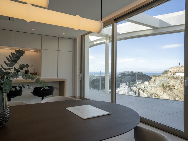 Penthouse for Sale in Benahavis, Malaga 24