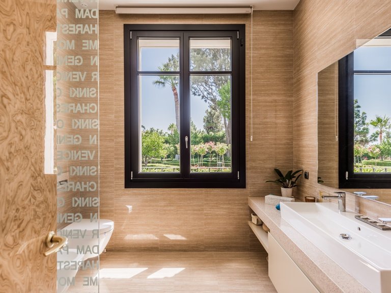Villa for Sale in Marbella, Malaga 17