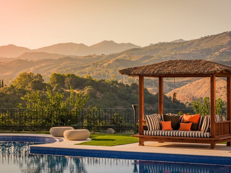Villa for Sale in Marbella, Malaga 30