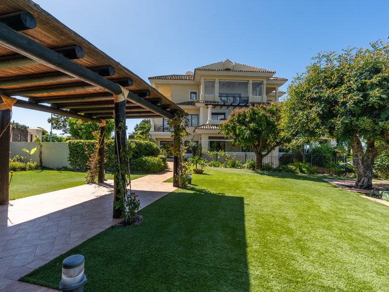 Apartment for Sale in Marbella, Malaga 36