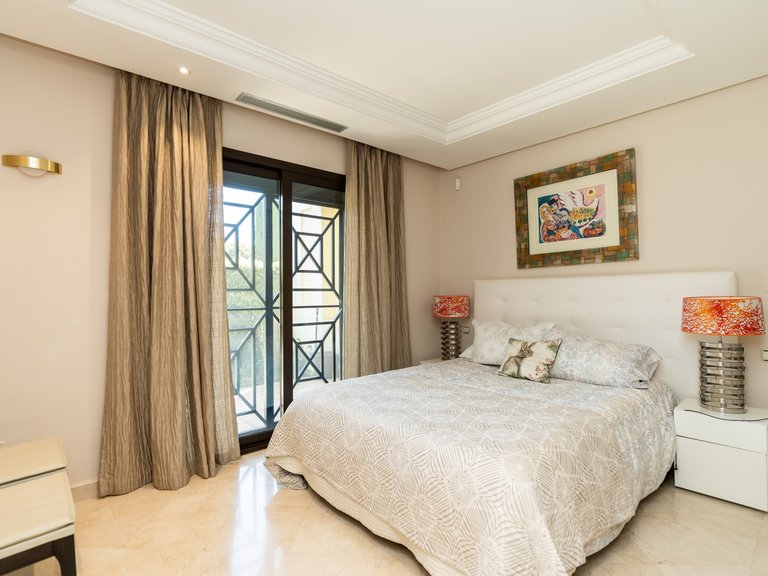 Apartment for Sale in Marbella, Malaga 25