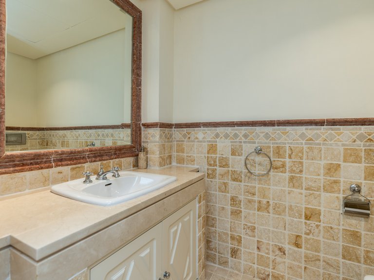 Apartment for Sale in Marbella, Malaga 43