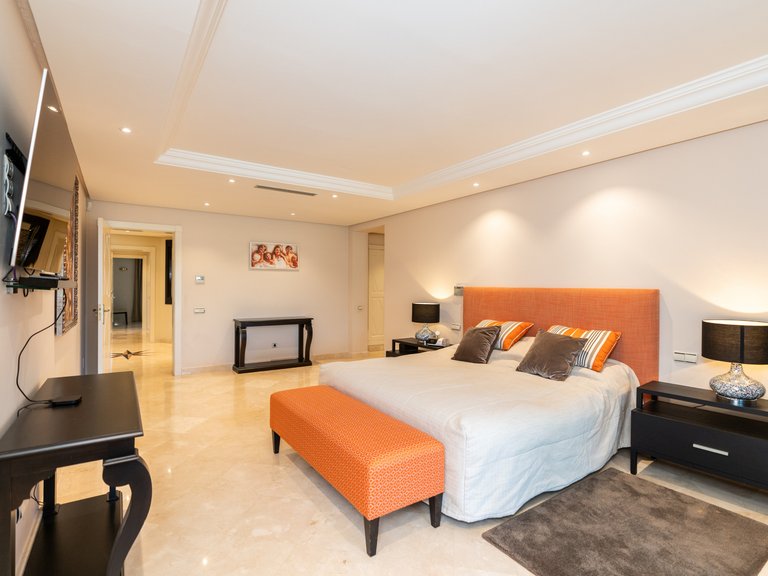 Apartment for Sale in Marbella, Malaga 30