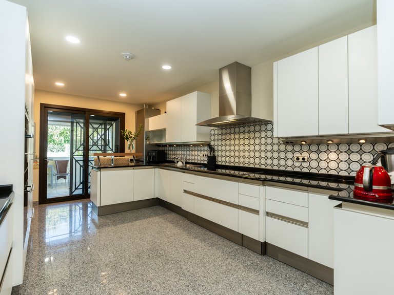 Apartment for Sale in Marbella, Malaga 7