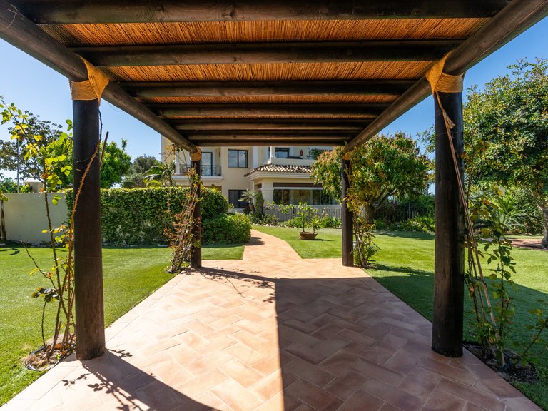 Apartment for Sale in Marbella, Malaga 37