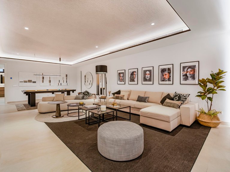 Villa for Sale in Marbella, Malaga 9