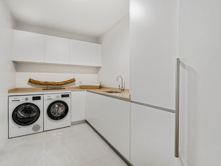 Villa for Sale in Marbella, Malaga 35