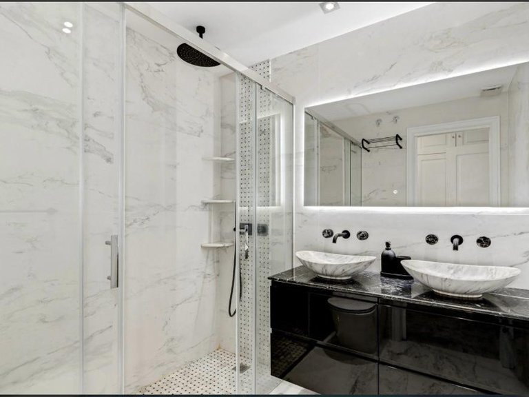 Apartment for Sale in Marbella, Malaga 8