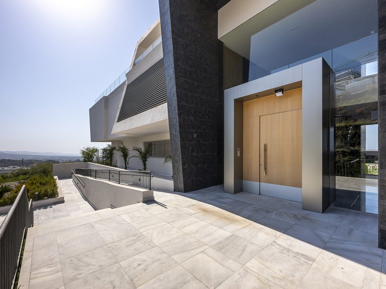 Apartment for Sale in Benahavis, Malaga 47