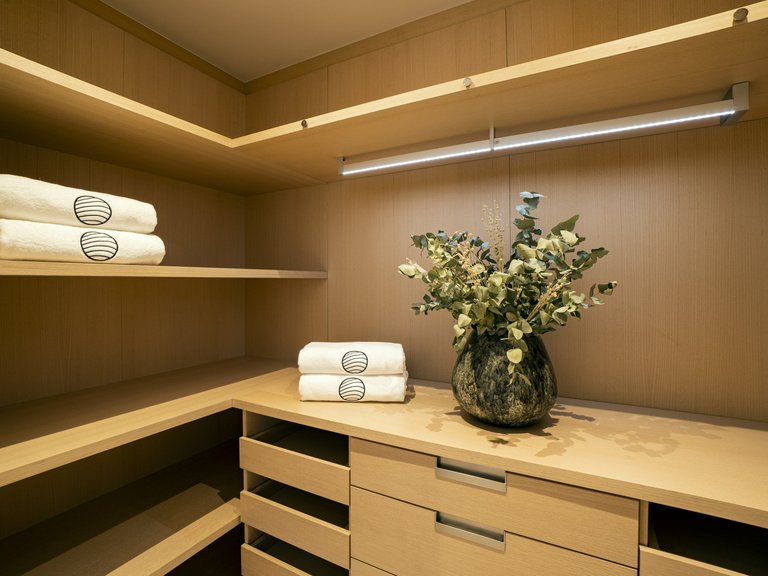 Apartment for Sale in Benahavis, Malaga 19