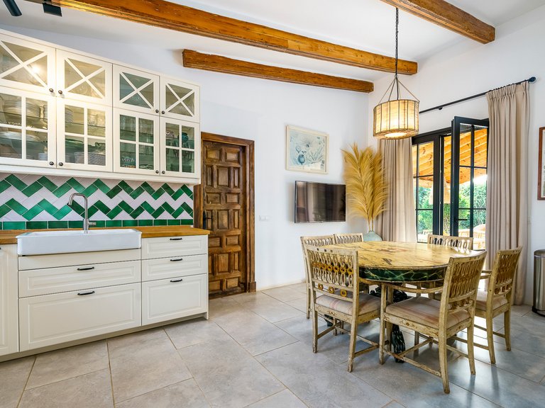 Villa for Sale in San Pedro De Alcantara, Malaga 40