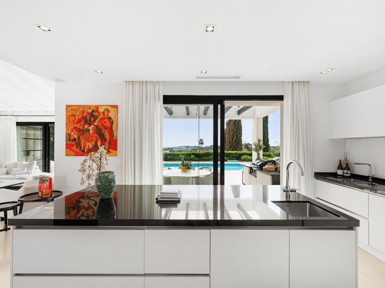Villa for Sale in Marbella, Malaga 7