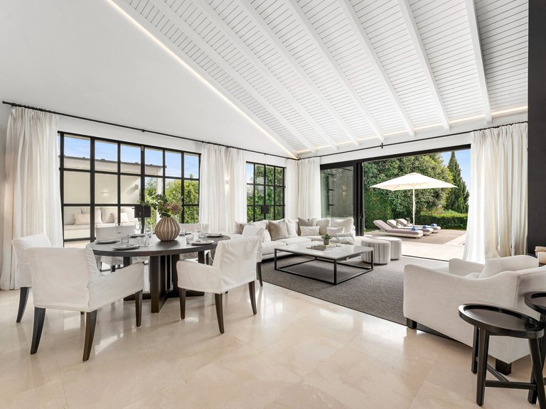 Villa for Sale in Marbella, Malaga 5