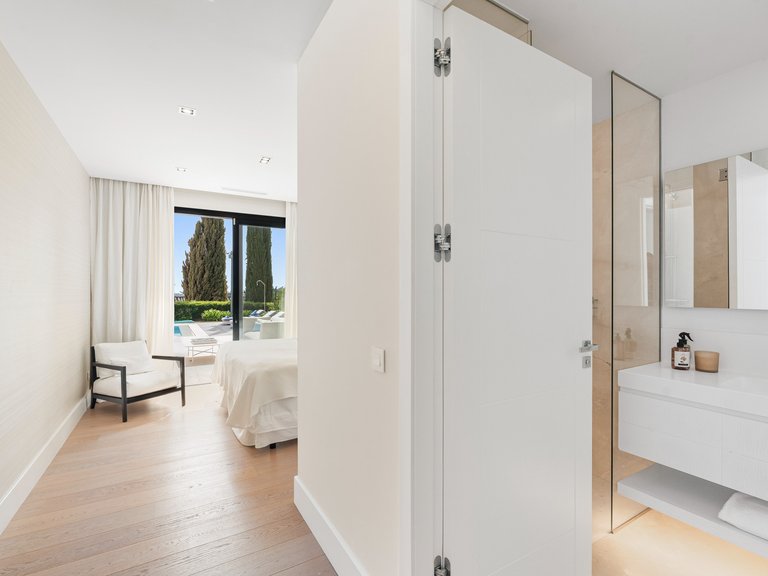 Villa for Sale in Marbella, Malaga 13