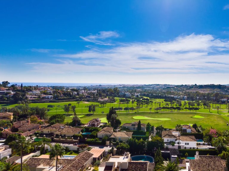Villa for Sale in Marbella, Malaga 34