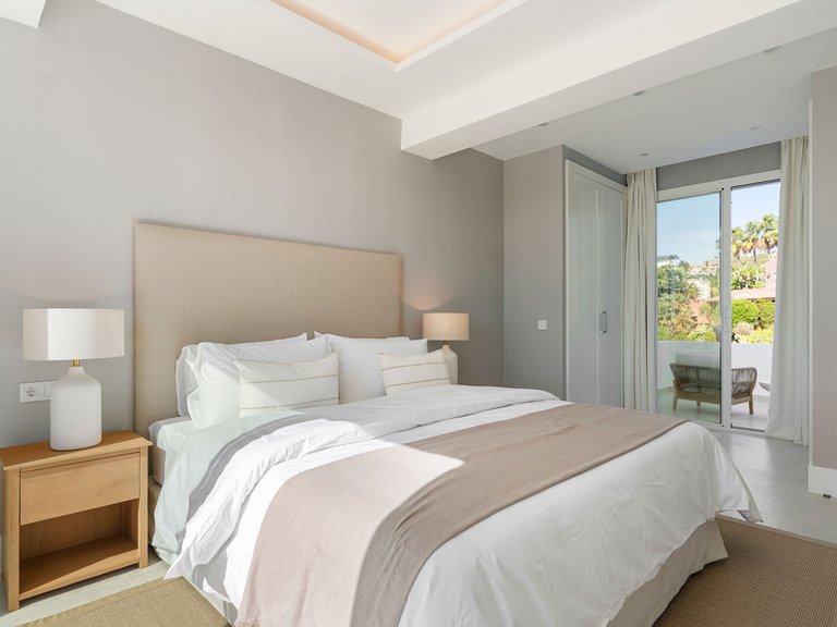 Town House for Sale in Benahavis, Malaga 34