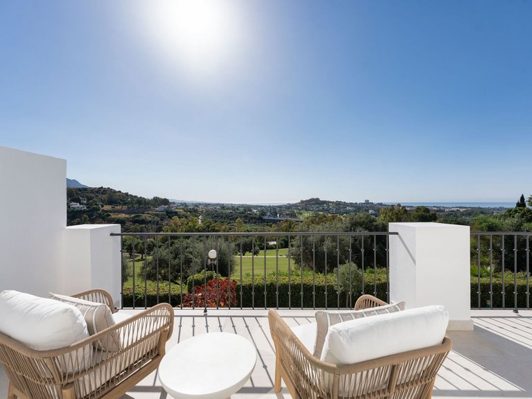 Town House for Sale in Benahavis, Malaga 18