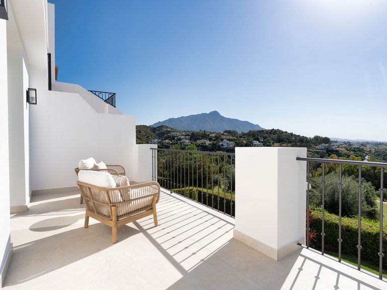Town House for Sale in Benahavis, Malaga 19