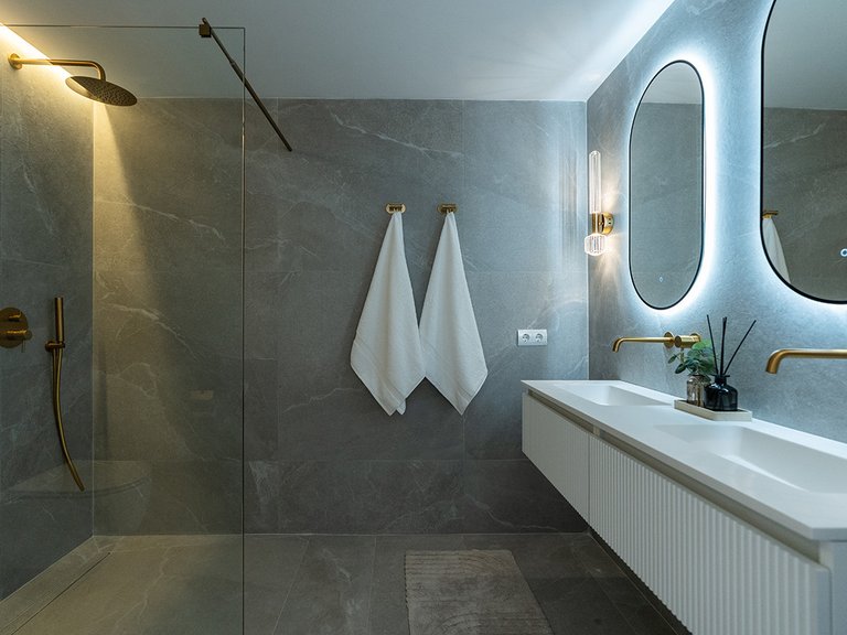 Apartment for Sale in Benahavis, Malaga 11