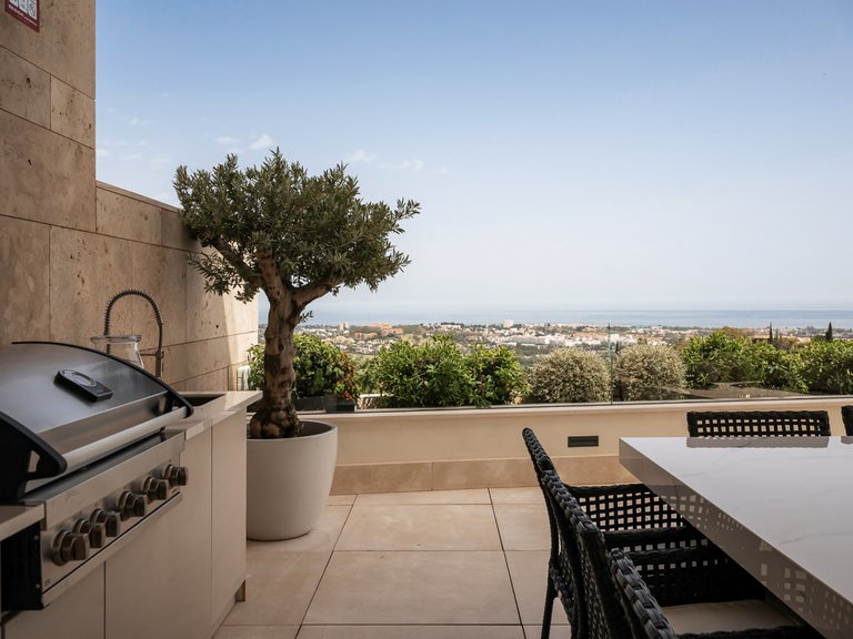 Apartment for Sale in Benahavis, Malaga 6