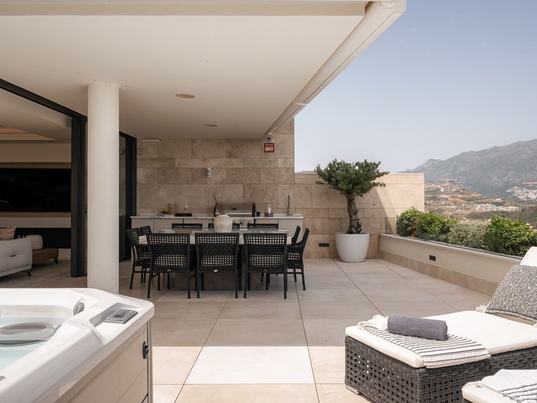 Apartment for Sale in Benahavis, Malaga 7