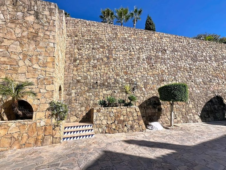 Apartment for Sale in Benahavis, Malaga 19