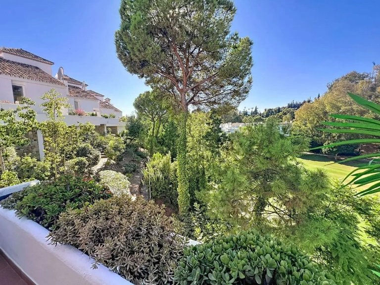 Apartment for Sale in Benahavis, Malaga 12