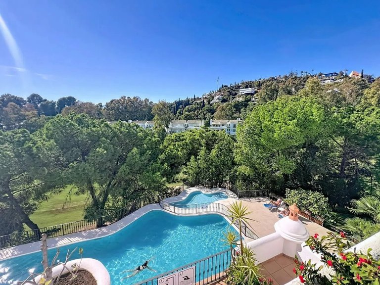 Apartment for Sale in Benahavis, Malaga 10
