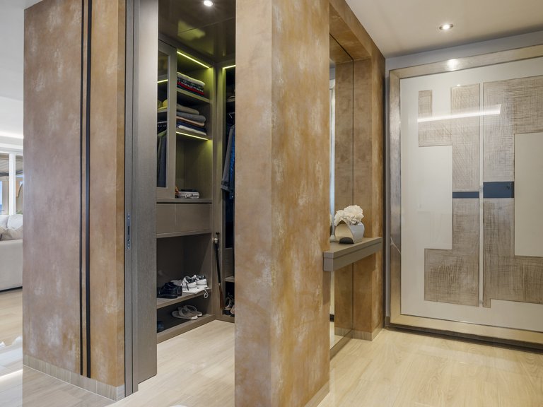 Penthouse for Sale in Benahavis, Malaga 32