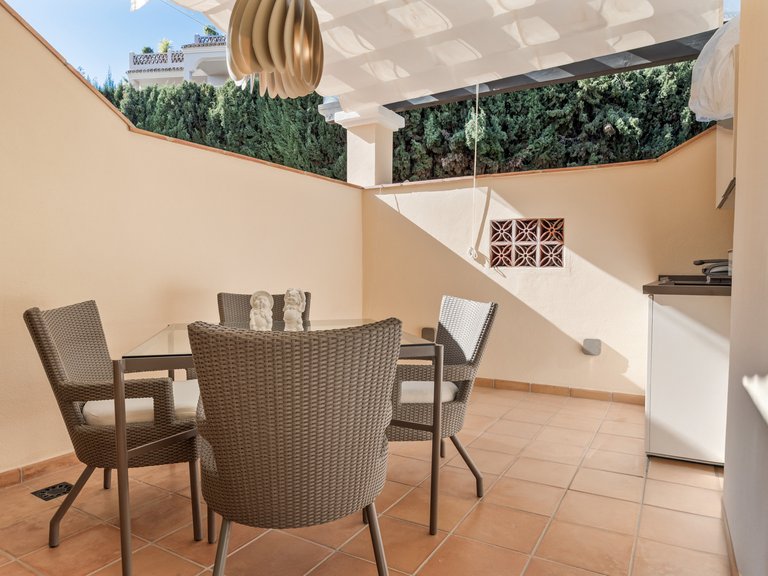 Penthouse for Sale in Benahavis, Malaga 25