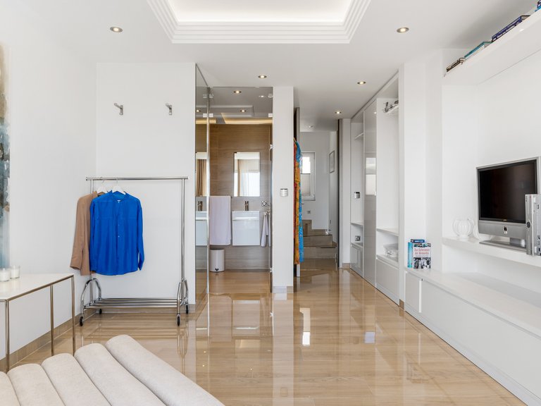 Penthouse for Sale in Benahavis, Malaga 12