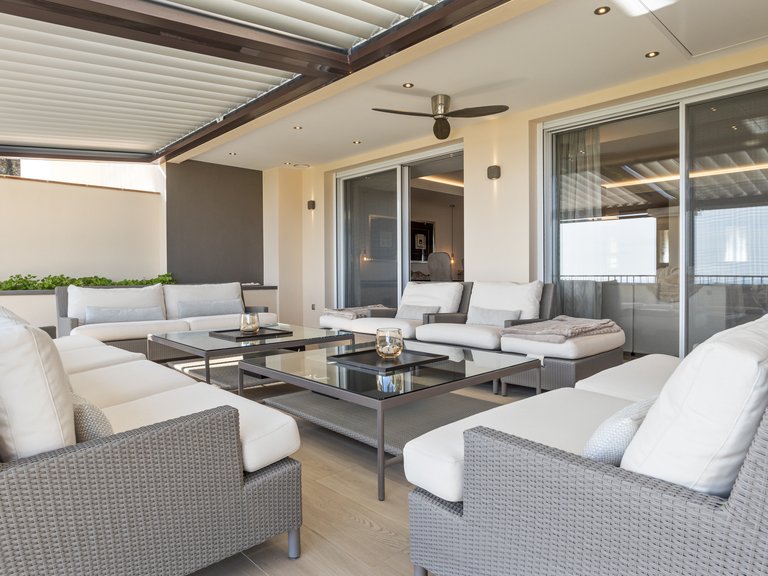 Penthouse for Sale in Benahavis, Malaga 4