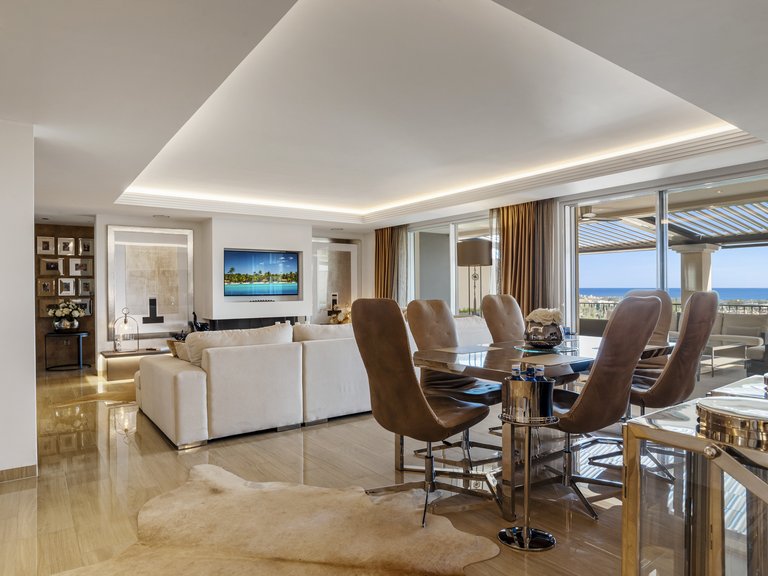 Penthouse for Sale in Benahavis, Malaga 3