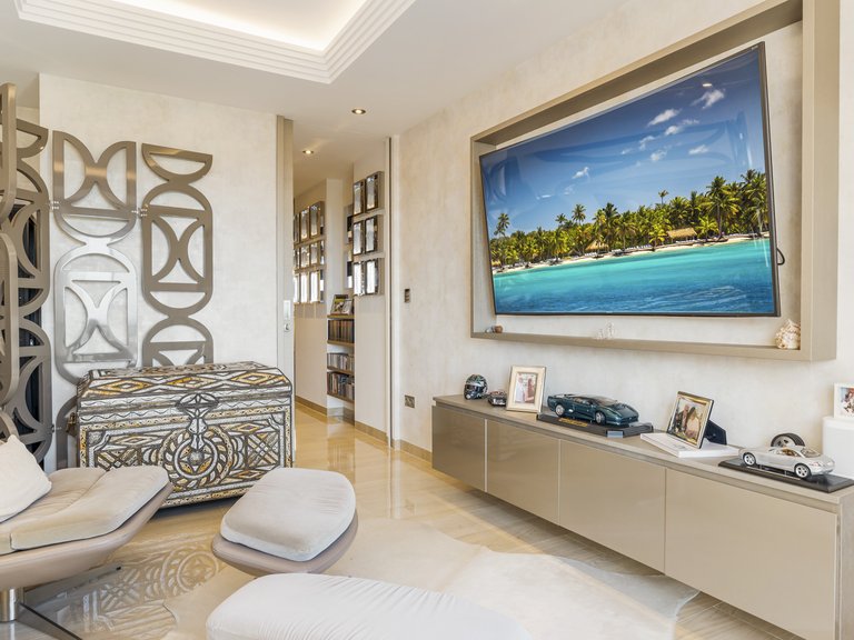 Penthouse for Sale in Benahavis, Malaga 36