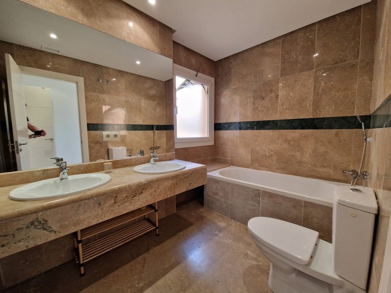 Apartment for Sale in Marbella, Malaga 7