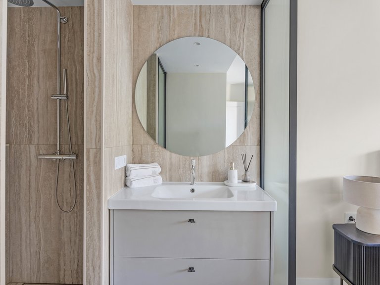 Apartment for Sale in Benahavis, Malaga 14