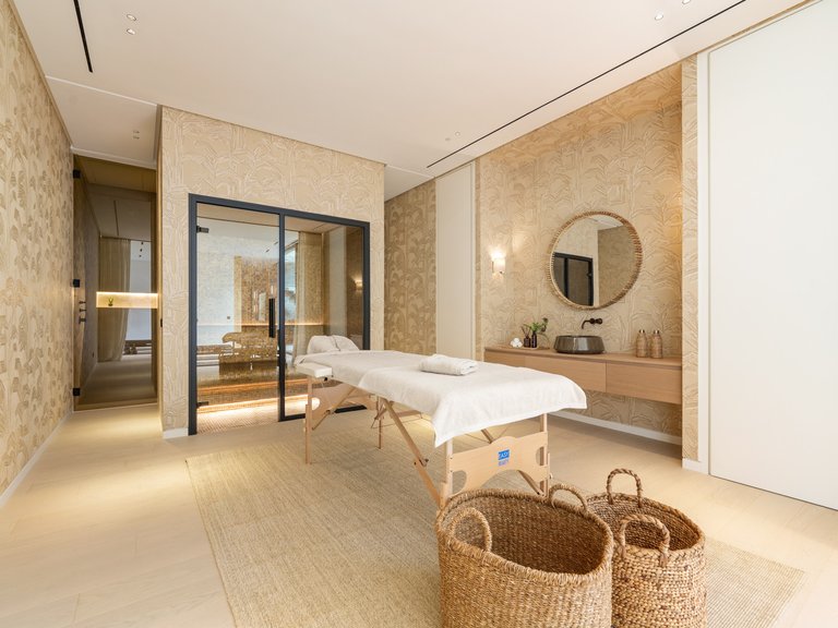 Villa for Sale in Marbella, Malaga 36