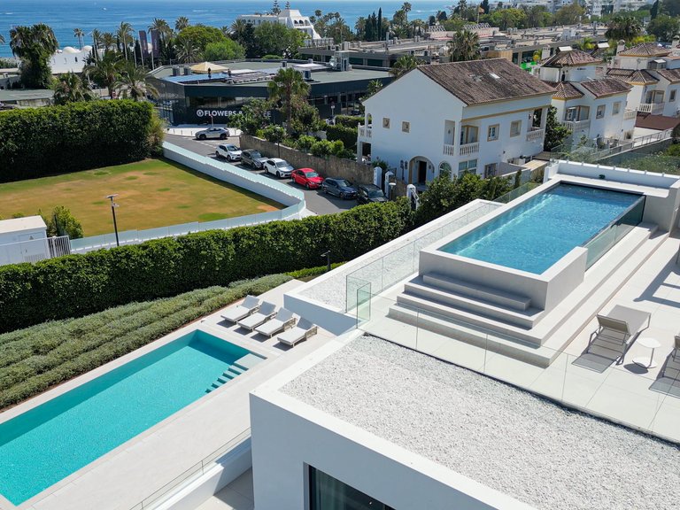 Villa for Sale in Marbella, Malaga 16