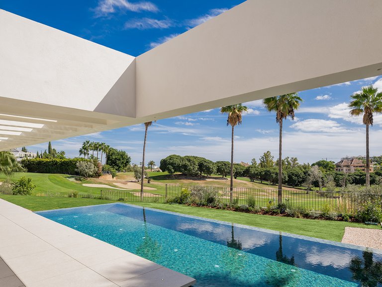 Villa for Sale in Marbella, Malaga 8
