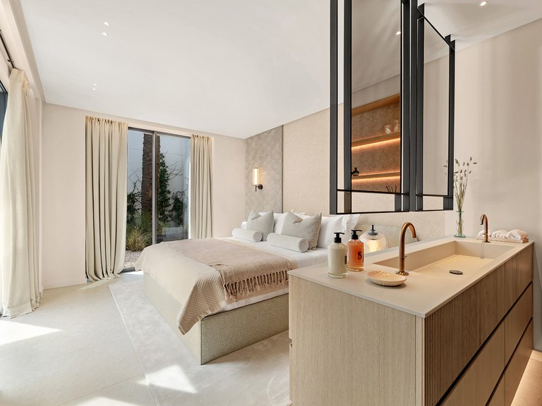 Villa for Sale in Marbella, Malaga 44