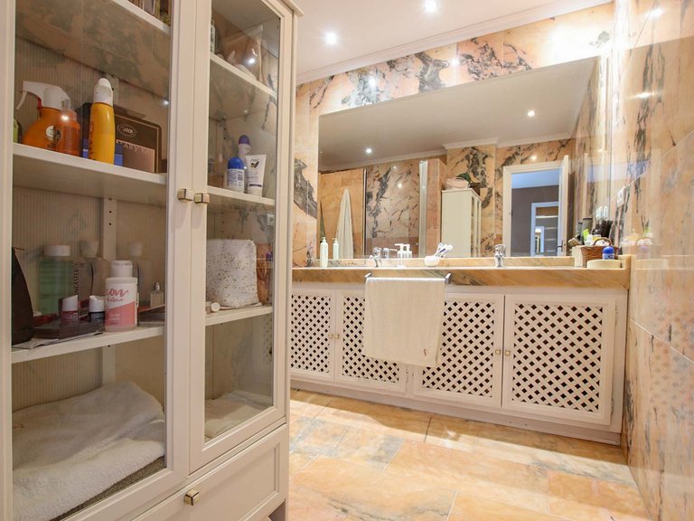 Apartment for Sale in Marbella, Malaga 6