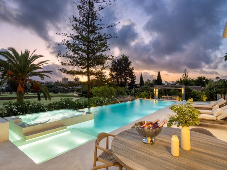 Villa for Sale in Marbella, Malaga 41
