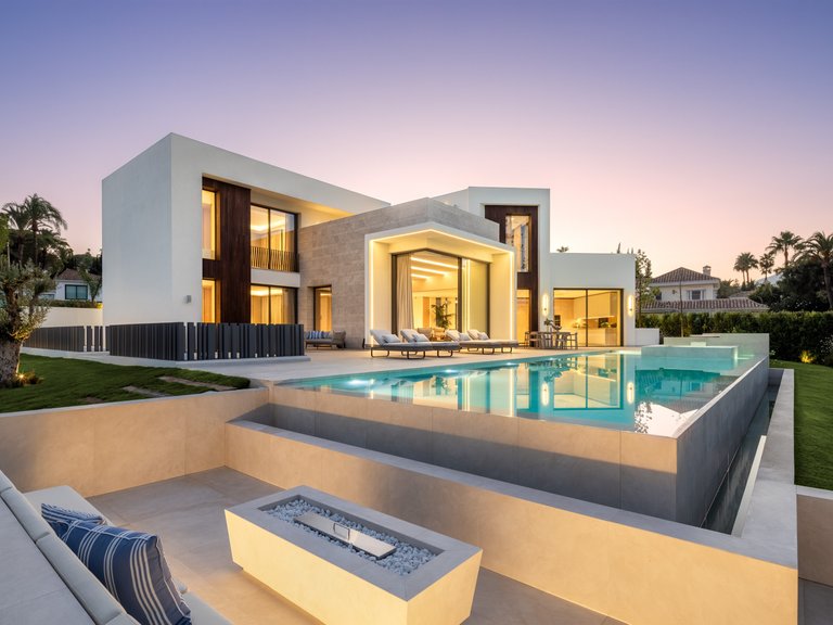 Villa for Sale in Marbella, Malaga 2