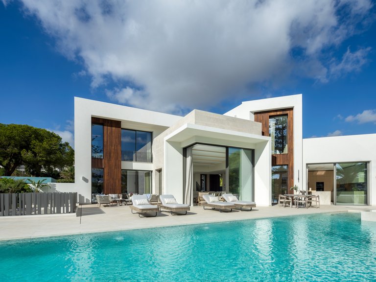 Villa for Sale in Marbella, Malaga 39